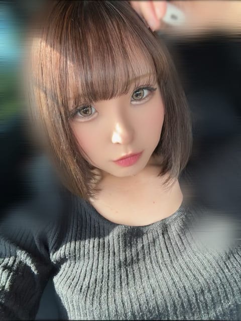 明日出勤になります🫶🫶

日曜日なかなか出勤することないからまってるよー🫶🫶