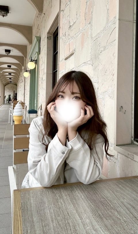今月お誕生日でした👏💓
美味しいものいっぱい食べてる🤤

今月も残り１０日…
ぜひお誕生日プレゼントに会いに来てください