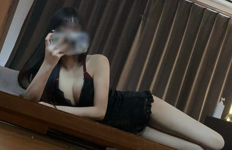 出勤します❕

今日13-1です🫶🏻

13:00〜🈵
14:40〜🈵
16:15〜🈳