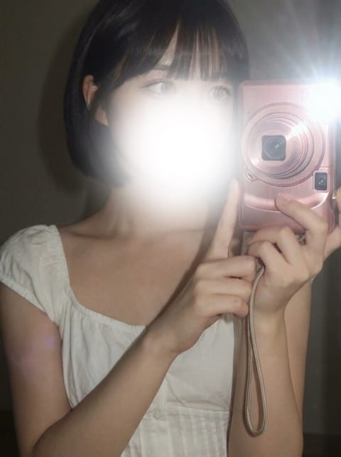 おはよう~(  ¯꒳​¯ )ᐝ
今日も来てくれたみなさん
ありがとうございます🥹💗

私はこれから寝ます( ˘ω˘ ) 