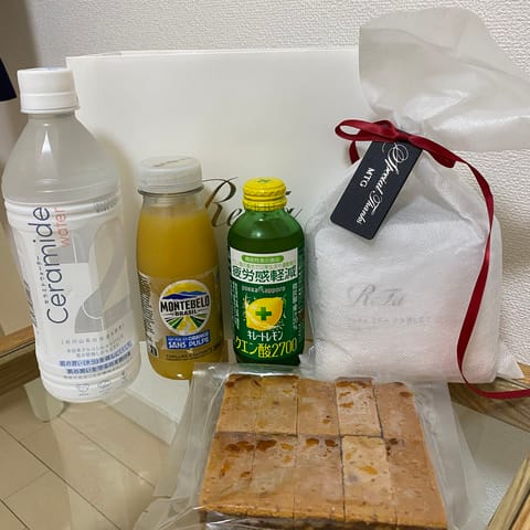 入りました！
本日もよろしくお願いします🥺
今日で8月が終わるのも早すぎますね
昨日差し入れいただいて
とっても嬉しかっ