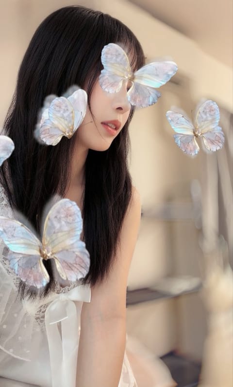 久しぶりの深夜帯出勤です！
後ろの枠がまだ空いてるので
是非お問合せください🌙👸🏻

予約LINE⇩
http://li