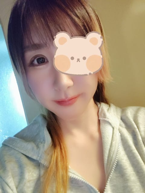 昨日は大本命さんだけの為に緊急出勤して楽しかった〜🌼あいにくの天気でしたがご利益ありますヨ🐉本日も行って来まーす🐾
