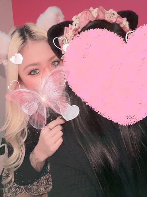 新しいメンエスの服とか
欲しいなあって
頼んだのに
届くの10日後とか...🙄💧悲

今年の出勤も残り3日(*`･ω･)