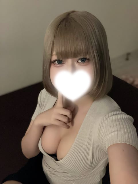 今日🌟6.5の方ににいます〜🫧

24時まで当番です💭

髪色変えてから初めてのお客様誰かな〜^^

 #メンエス  #