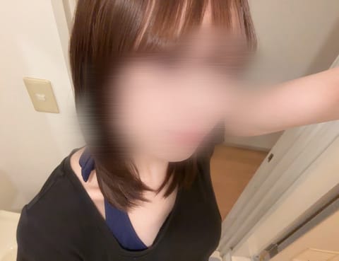 今週もよろしくお願いします⭐️
月火水います〜(いつもより少なめ出勤)

今日はご予約完売m(_ _)m🩷