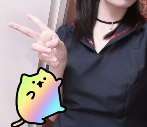 おはようございます❕

雨でとても冷えるので暖かくして過ごしてくださいね❕☁️

⏱12:00~17:00

でお待ちし