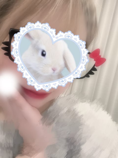 本日もありがとうございました✨✨
夕方までだったけどほぼ🈵枠ありがとうございます❣️
久々の本指様にも会えて嬉しかった💕