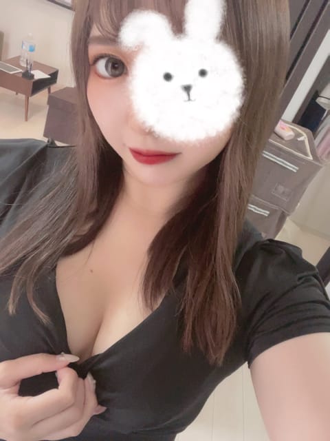 ご無沙汰です〜😭
アカウント何回も🧊ってしまってるのでツイート控えてました😵‍💫

明日からまた出勤します❣️
全然告知
