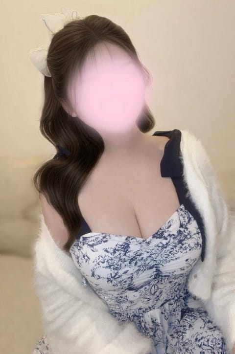 本日✨自由が丘✨12:00〜19:00です🧚‍♀️

来週のスケジュール🗓️
2/17  （火） 12-19      