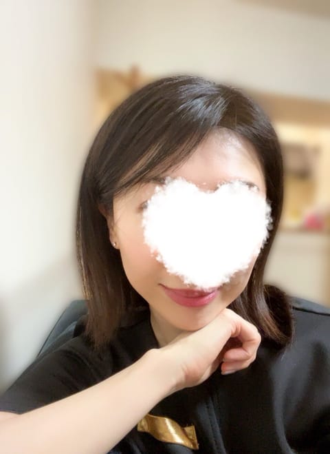 本日、出勤です！
平日の夜初出勤‥♡

1/21(水)19-23🪽🫧