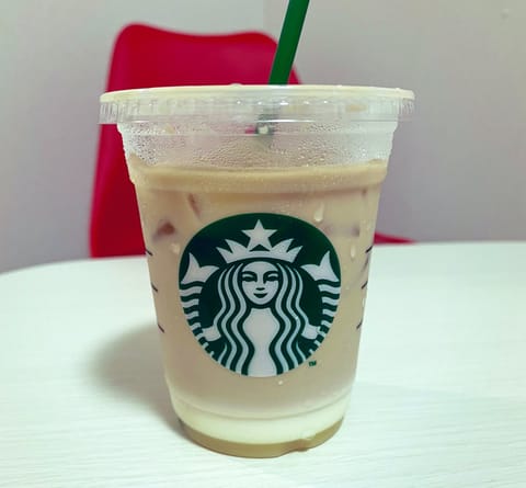 おはようございます🌞
昨晩もご来店ありがとうございました🤍
🐈‍⬛🐈‍⬛🐈最高！
🍰ご馳走様でした！
今日もムシムシして