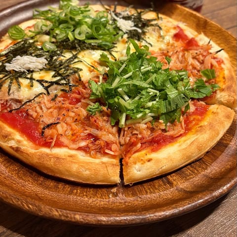 熱海で食べた
しらすピザと桜エビピザ🍕
ほんっとに美味しすぎて…🥹🫶🫶🫶