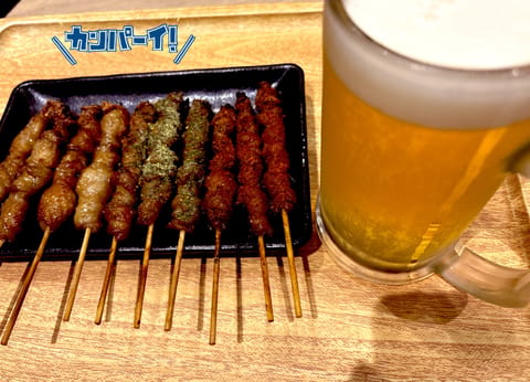 鳥皮は大人になってあんまり好きじゃなくなったんだよね

でもぐるぐる鳥皮は好き！
カリカリしててお菓子みたいっ❤️
って