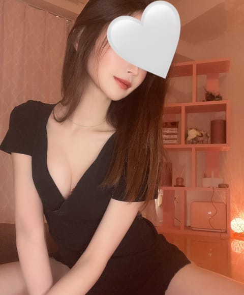 こんにちは♪
本日14:30〜🈳ございます💭

会いにきてね〜💖