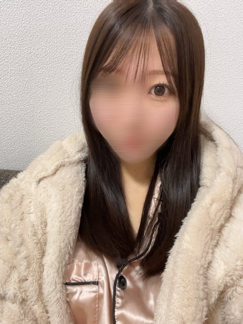 あけましておめでとう御座います🎍
今年初出勤😙💞
最短22:50からのご案内です(  •·̫• )♡
今年もよろしくお願