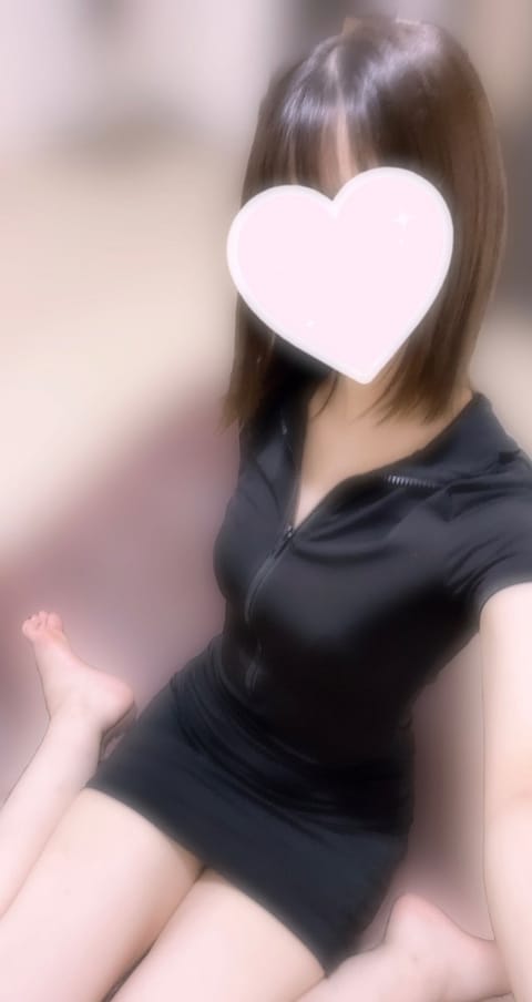 O様
130分もありがとうございました😭💕
施術中に「癒される〜」や「天使〜」と言っていただけて嬉しかったです💕
O様の