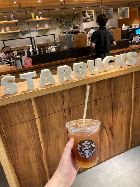 ほっと一息☕️
退勤後のカフェでまったりする時間が好きです✨