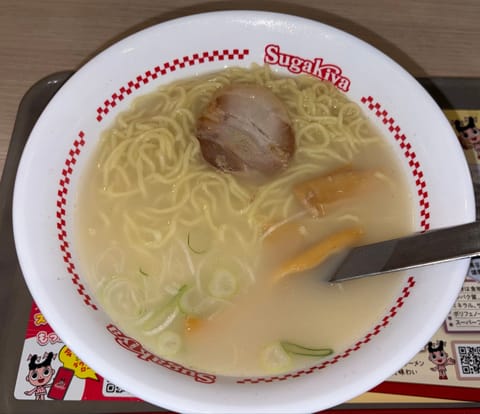 おはようございます😊

昨日久々に食べたソウルフード🍜

やっぱり落ち着く〜😋