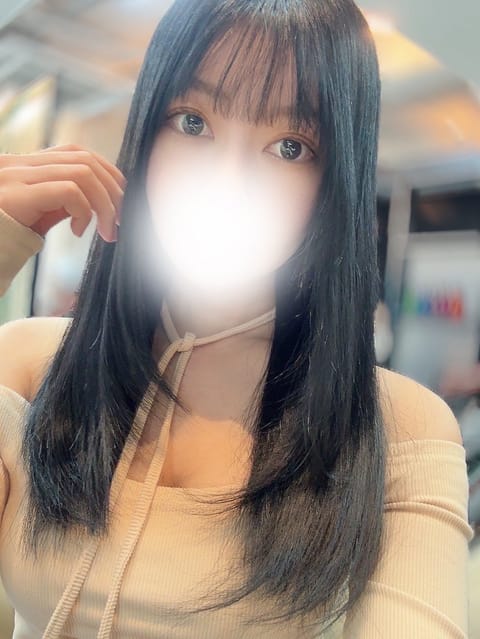 お久しぶりです♡

ほんとーに！久しぶりに！
25日12:00-15:30 出勤します💕

たくさんお休みいただいてたの