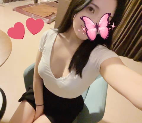 こんばんは🌇ゆいです☝️
本日は開始から本指さまロングありがとうございます😉💕
会えるの楽しみにお部屋暖かくしておきます