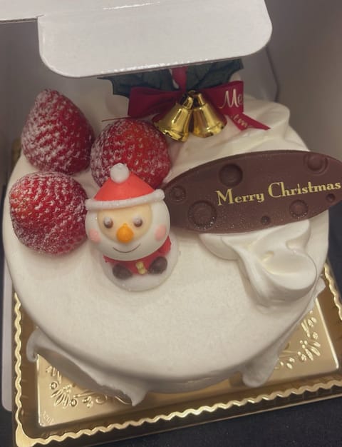 そういえば昨日ケーキいただきました❣️美味しそうすぎる🫶🫶帰って食べるの楽しみだな😊

出勤しました💓今日もよろしくお願