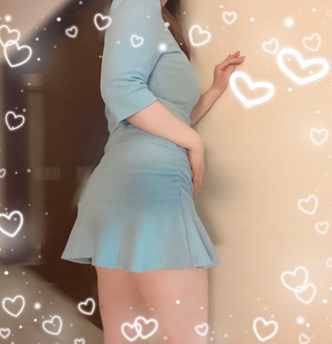 こんばんは🌙❣️ 
お部屋います💭🩵

暖かくなったと思ったら、また寒い🥹
せりなに温めて欲しいお兄さんはどこかな〜⊂(