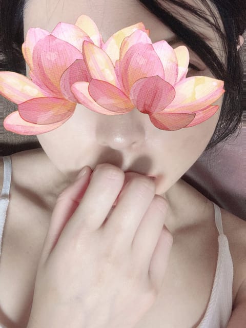 インフルエンザが猛威を奮ってますね
いかがお過ごしでしょうか？
ただ今すぐにご案内可能です♪