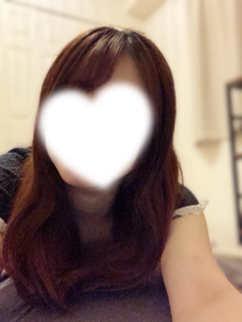 こんばんは💗

最近はマツエク、美容院に行けてルンルンです🎶
天気は不安定な日が続きますね🥹☔️

次回、7日(土)19