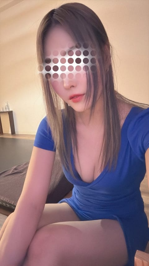 昔、秋祭りで舞を奉納させていただいていたことを、昨日ふと思い出しました☺️

あの頃に身体で覚えた、ゆっくりと流れるよう
