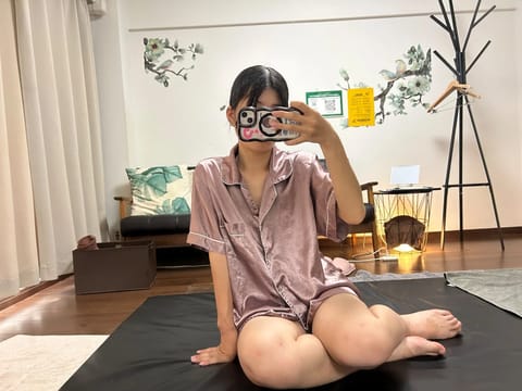 12:00から出勤してます！
会える方いたらご予約お待ちしております❣️