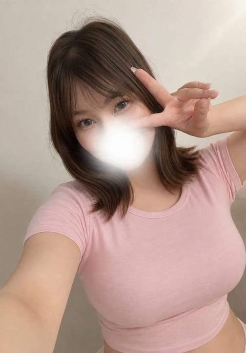 昨日はいきなりお休みしてしまってすみません〜💦💦

無事回復しました💗
今日は元気に出勤してます✨️

15時からいます