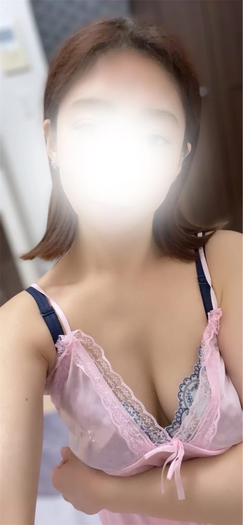 今日は⭐️23時まで秋葉原⭐️で待ってるよ⚡♡