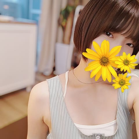 こんにちは☀
昨日熊本遠征を終えて無事に帰ってまいりました。

たくさんのご予約本当にありがとうございました💐
熊本また