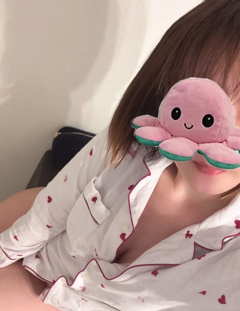 こんばんは！
今週入って天気が安定しないですね☔️💦

そんな本日は
2200-0330
三田ルーム出勤します