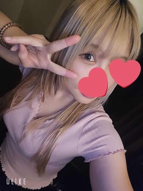 年明けてから昨日まで長めの帰省してましたが
今日からさっそく出勤しました💖
地元離れて寂しい気持ちだったけど
本指名様た