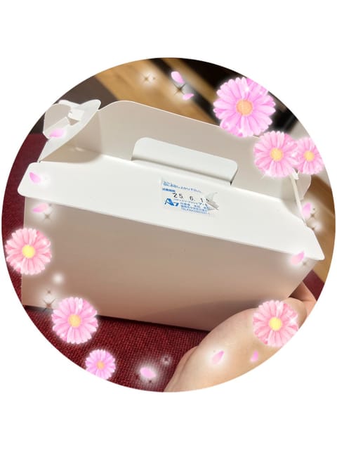 急な出勤予定にも関わらず
来てくださってありがとうございました🩷

初めましてのお客様♡
ダイエット…成功待ってますね🤣
