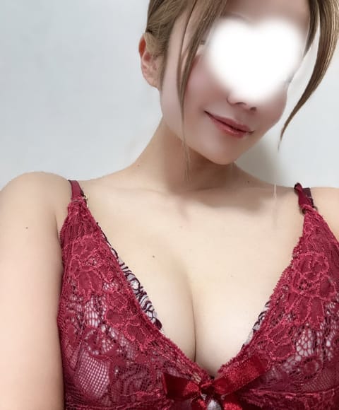出勤してます🥰
今日いい天気すぎるーー🌟🌟

残り1枠ご案内可能です😽✨