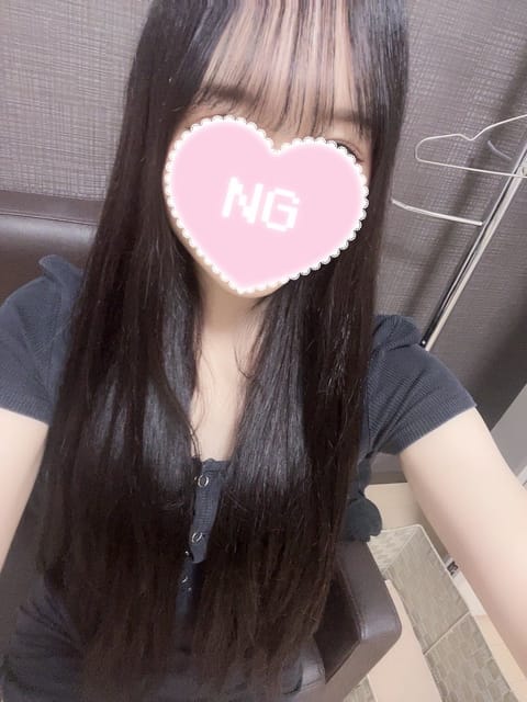 本日渋谷ルーム出勤してます🐻‍❄️
天気悪いけど会いに来てくれたら嬉しいです·͜· ❤︎