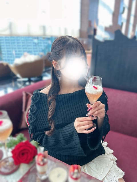 今日はお友達とアフヌンにいってきましたっ💫だいすきなドマリを着て今どきぽ写真撮ってもらったよーーー👶🏻💞