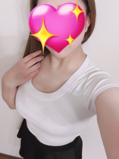 今日は暑いので
お部屋のクーラーをいれました🫠

涼しくしているので
是非癒されに来てくださいね🤍

本日は吉祥寺に23