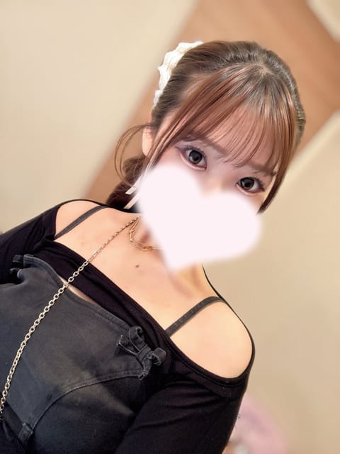 おはようございます♡

本日13:00〜20:00出勤します(ᐡ•ω•)ﾉ
スタートからご予約ありがとうございます💕
最