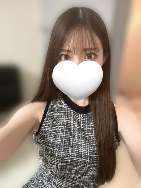 @vrm83.bsky.social 

出勤予定🗓

6/8  15:00~3:00
6/11  15:00~3:00