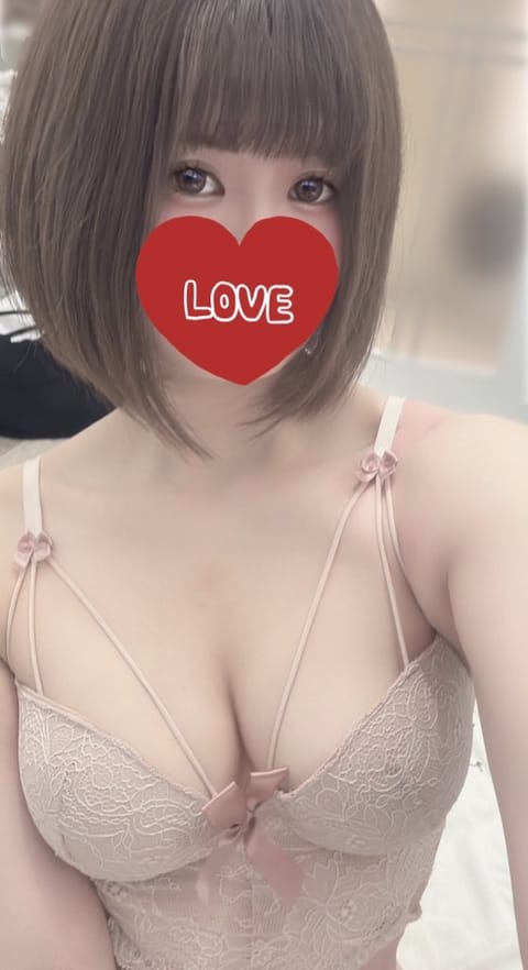 出勤しました✨️

今日は深夜までいます🌸
