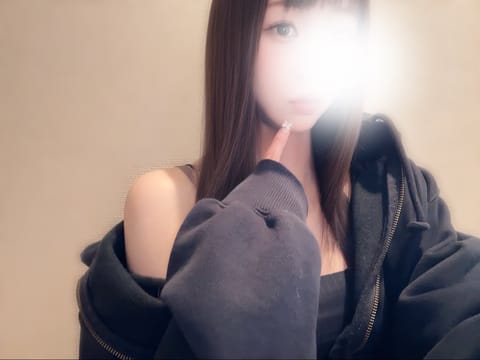 やっと💇‍♀️いけたの♡
前髪切りすぎたかも〜😅🩵