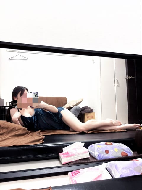 雨なのに沢山予約ありがとうございます☔️😸
22:50~🈳ありますので、後半戦もよろしくお願いします🤍 沢山忙しくしたい