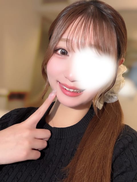 22日🩷18:00/22:00
24日🩷18:00〜24:00
25日🩷16:00のみ

今週も平日3日間のみです❣️
