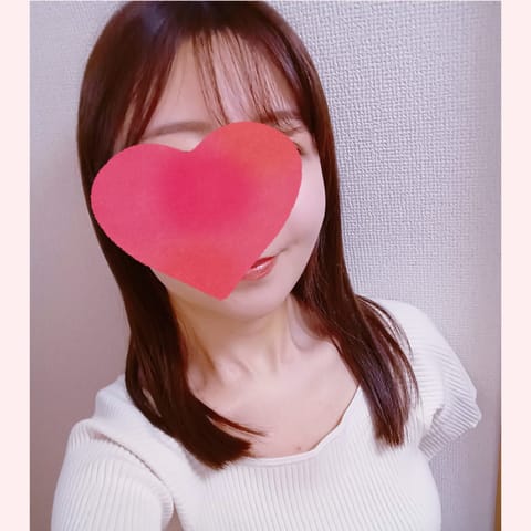 こんにちは！
ヘッドスパトウキョウの新山です🤍

本日【16時～19時】出勤します
ご予約お待ちしております♪
☎️03