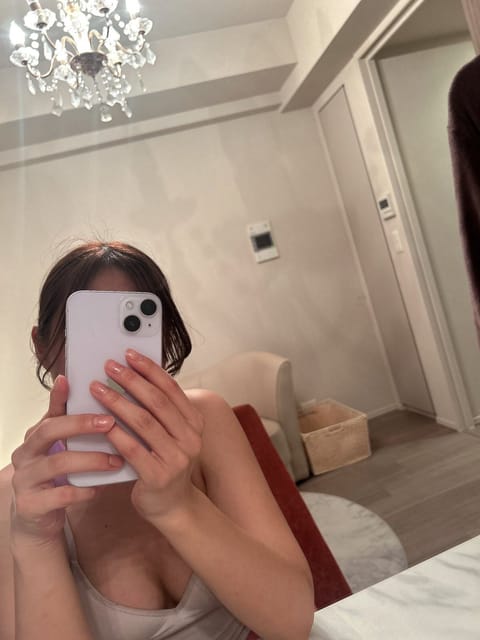 本日22時から出勤しています🙋‍♀️
月曜の夜ですがお会いできると嬉しいです🥰🩷
今日のお部屋可愛い😍🩷