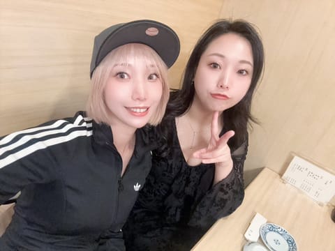 本日で31歳になりましたーん🫶🫶
前日は友達が祝ってくれて今日はお姉ちゃんと〜！！
今日はいっぱい飲みます🍺💕

31歳